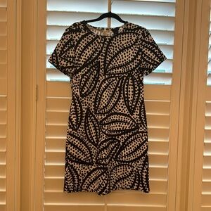 Ann Taylor Black & White Dress Size: M